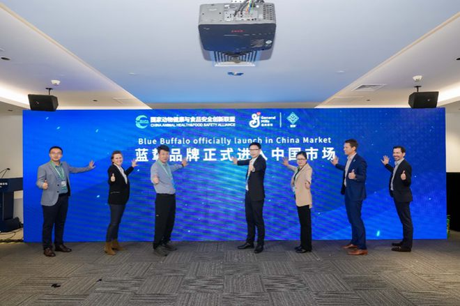 九游体育：蓝馔幼猫粮：以爱给予宠物全力呵护(图5)