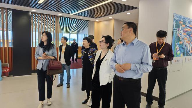 九游体育网站：行业专家齐聚乖宝宠物调研助力宠物产业升级(图3)
