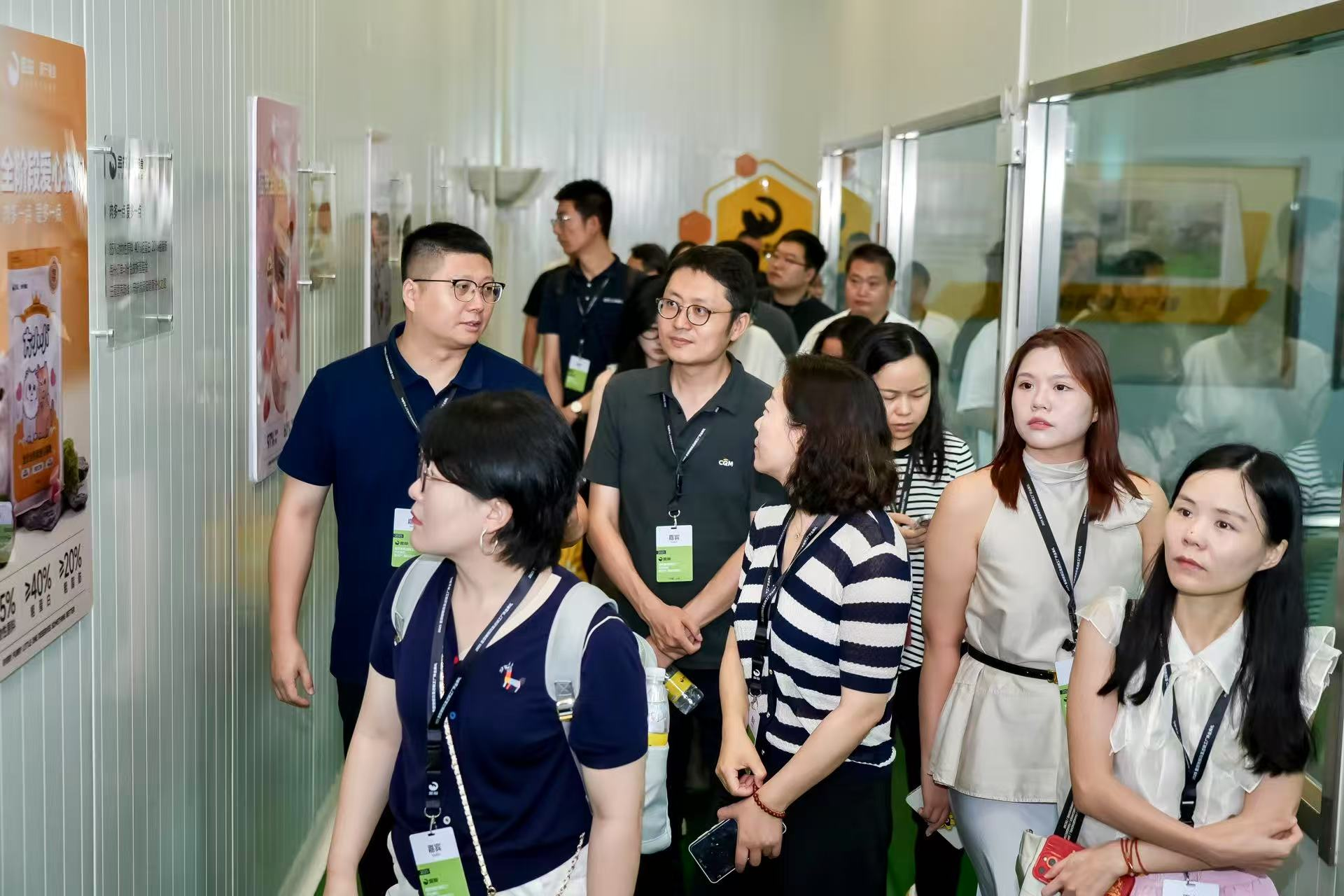 宠物食品迈入“云监工”时代金故透明工厂重塑行业安全标准(图2)